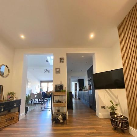 Luxury Spacious Renovated Townhouse Грантъм Екстериор снимка