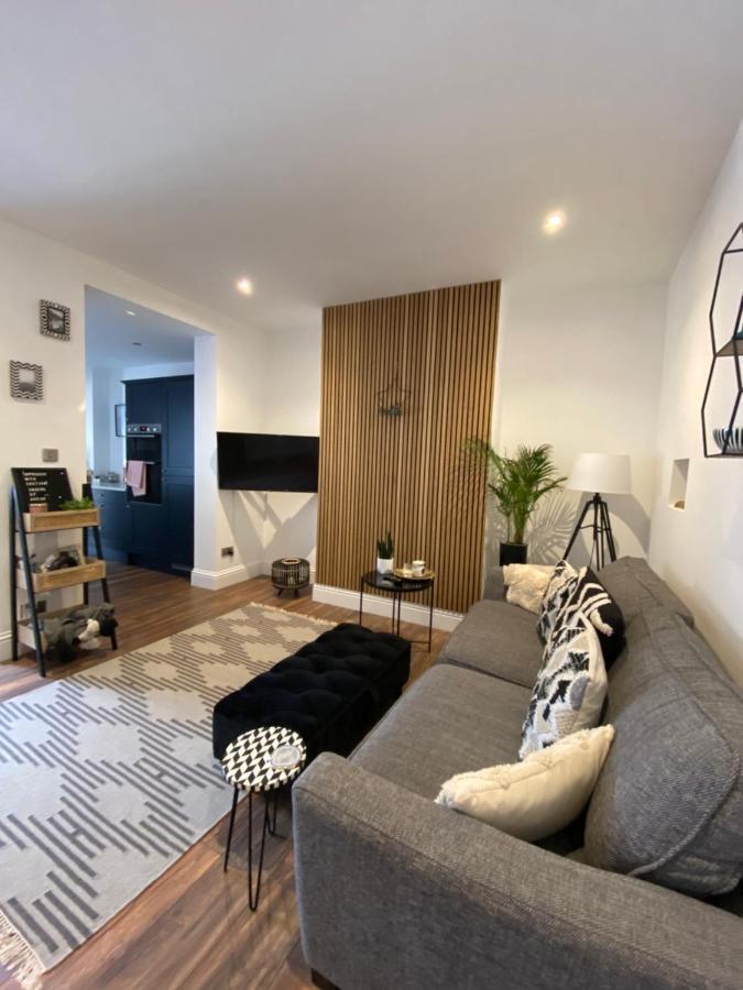 Luxury Spacious Renovated Townhouse Грантъм Екстериор снимка